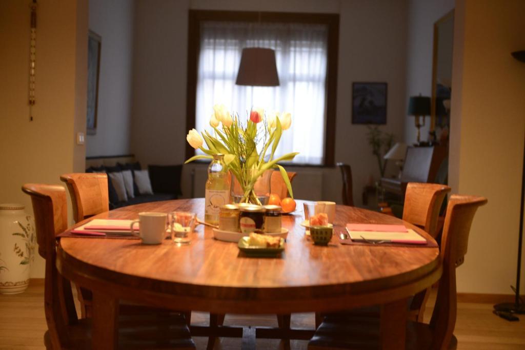B&B Bio Brussels Saint-Gilles ภายนอก รูปภาพ